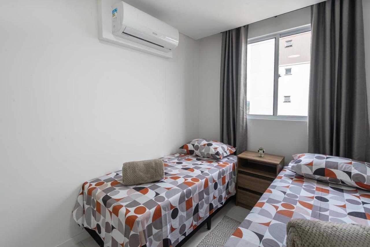 Apartamento Com Vista Mar, Ar-Condicionado, Wi-Fi Condominio Com Piscina, Quadra De Esportes Playground Infantil A 15 Minutos Do Beto Carreiro Piçarras Eksteriør billede