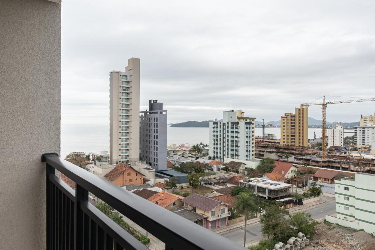 Apartamento Com Vista Mar, Ar-Condicionado, Wi-Fi Condominio Com Piscina, Quadra De Esportes Playground Infantil A 15 Minutos Do Beto Carreiro Piçarras Eksteriør billede